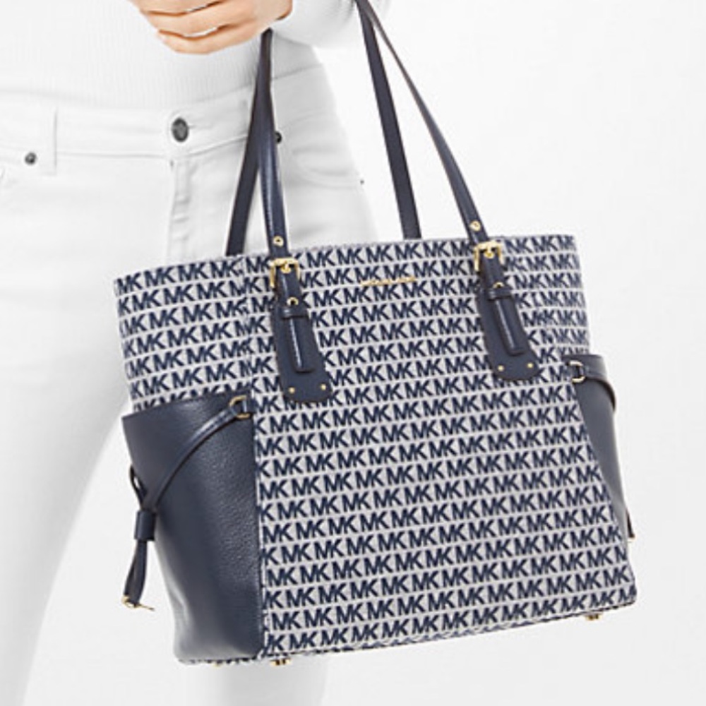 MICHAEL Michael Kors JACQUARD SIGNATURE VOYAGER EAST WEST TOTE $398